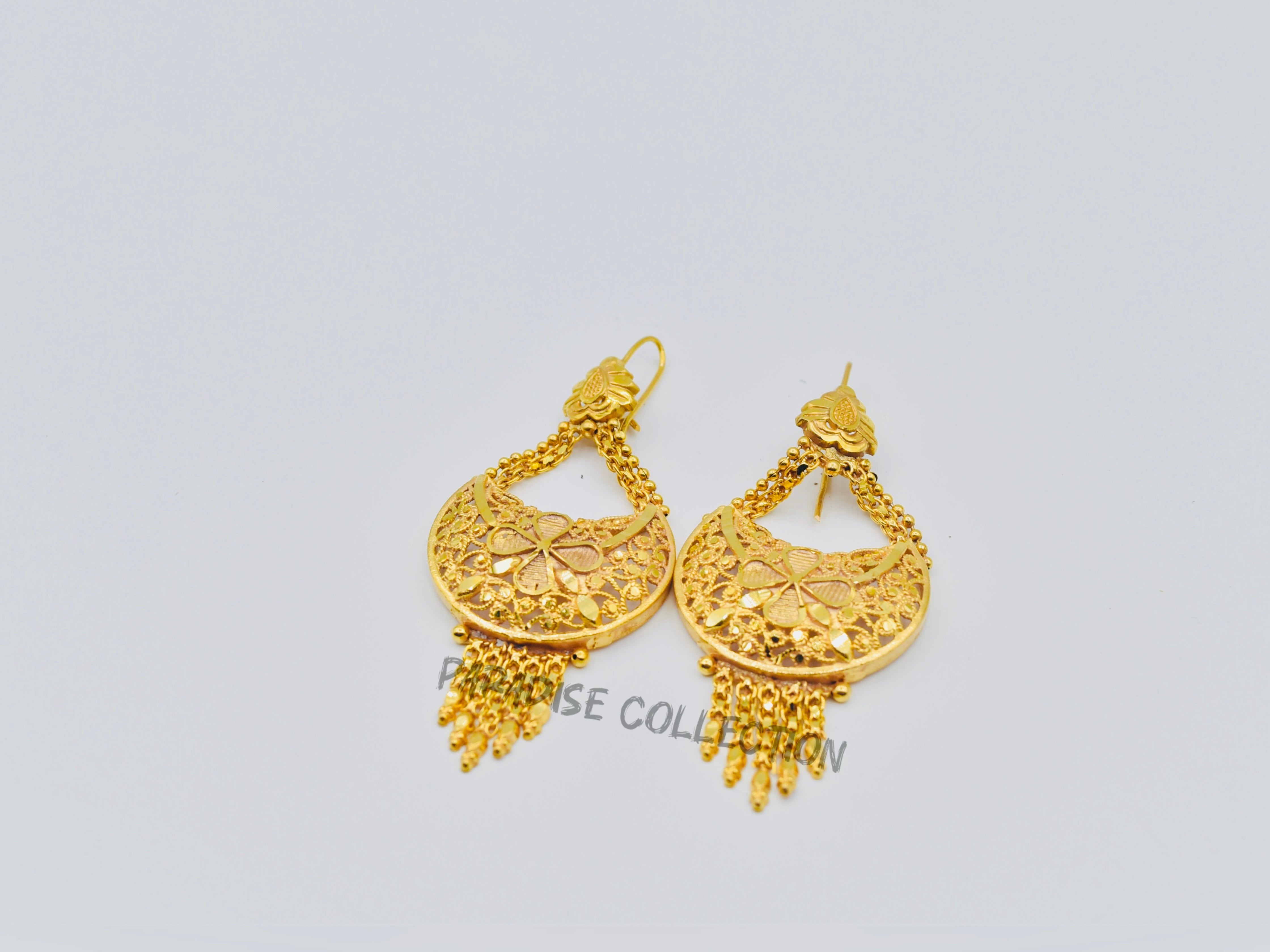 PREMIUM EARRINGS SET - FREE JEWELLERY BOX INCLUDED - WHERE STYLE MEETS SOPHISTICATION β¨
