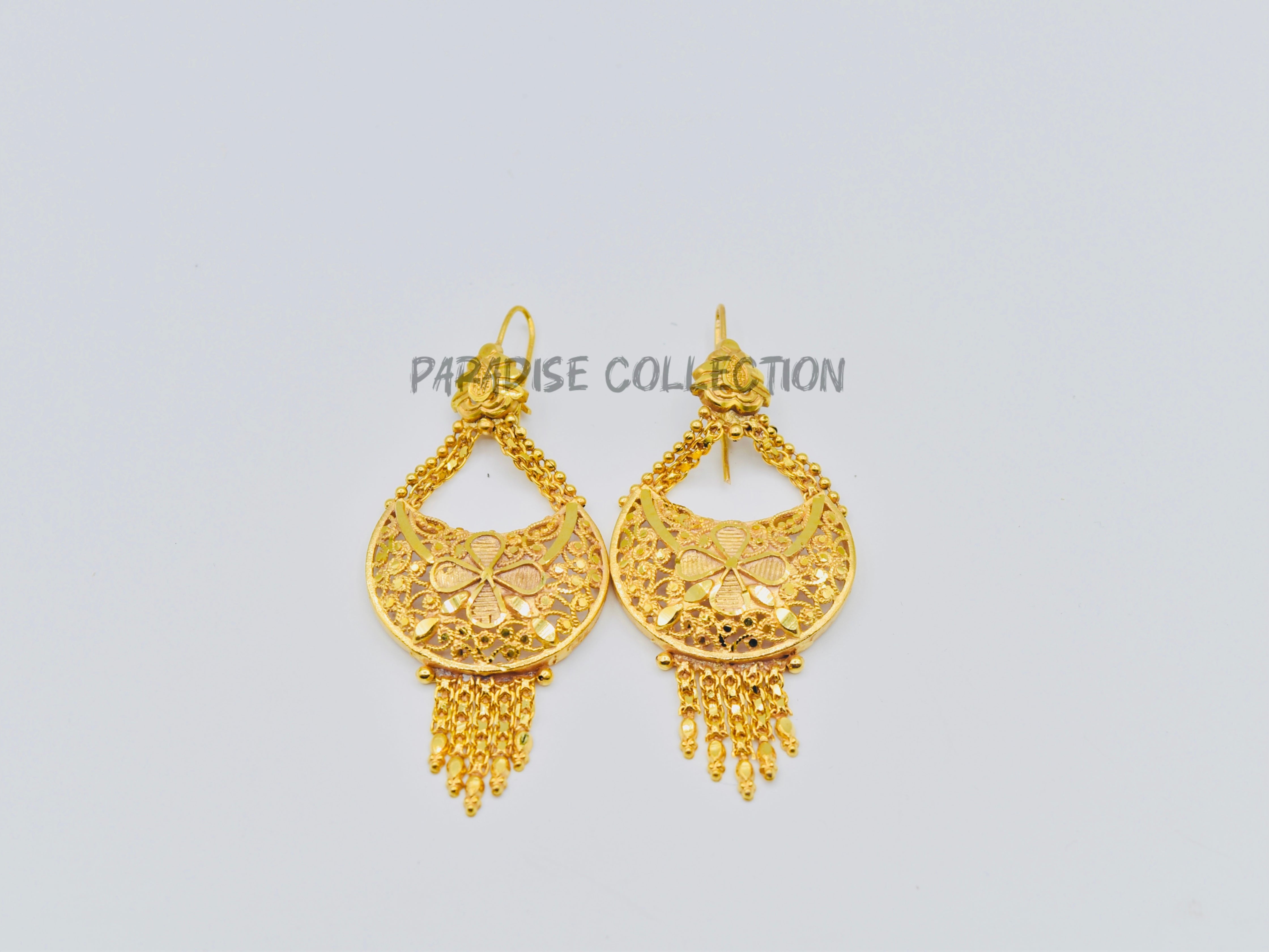 PREMIUM EARRINGS SET - FREE JEWELLERY BOX INCLUDED - WHERE STYLE MEETS SOPHISTICATION β¨