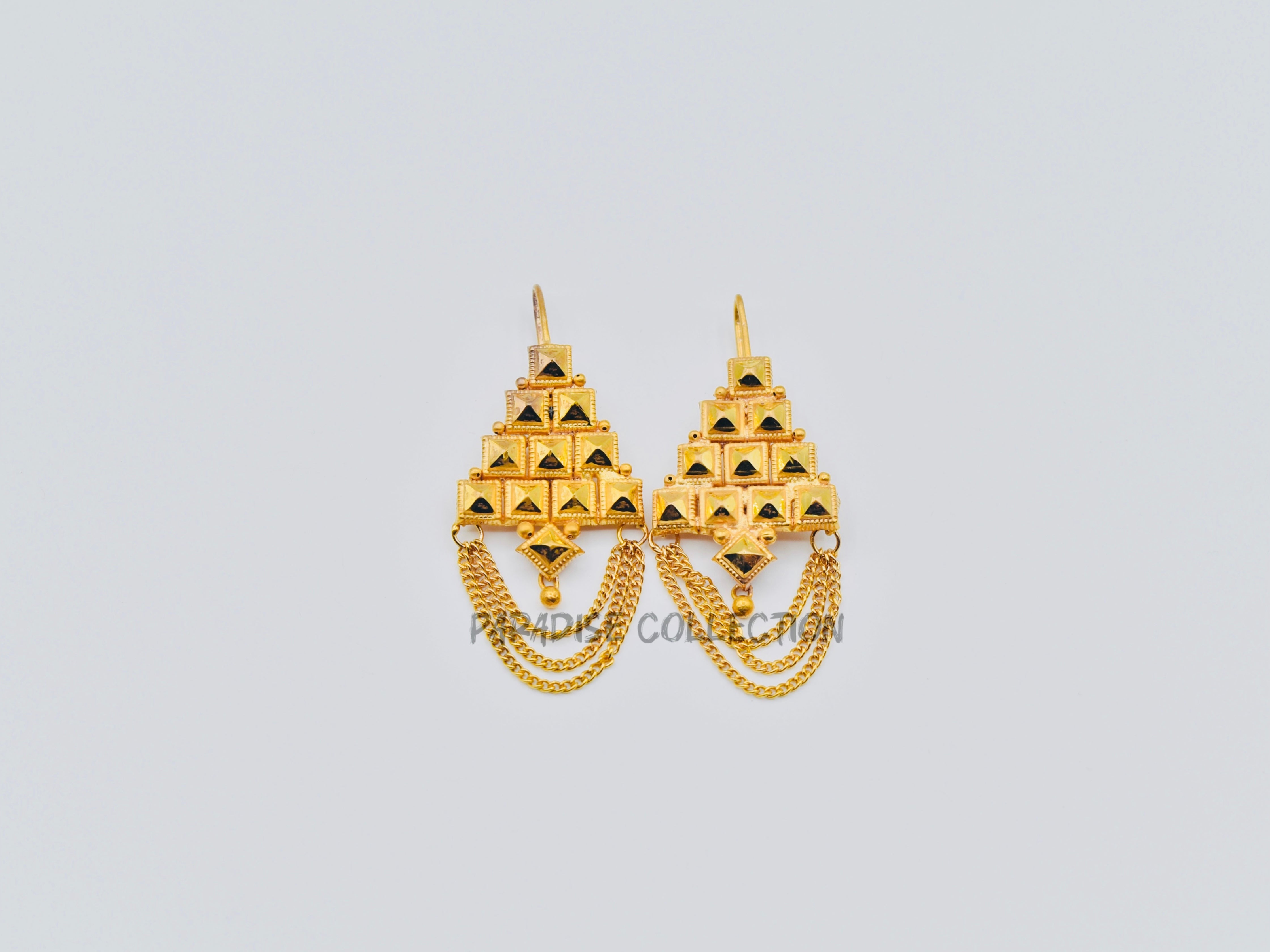 FINE EARRINGS SET - FREE JEWELLERY BOX INCLUDED - A PERFECT BLEND OF ELEGANCE AND CLASS β¨