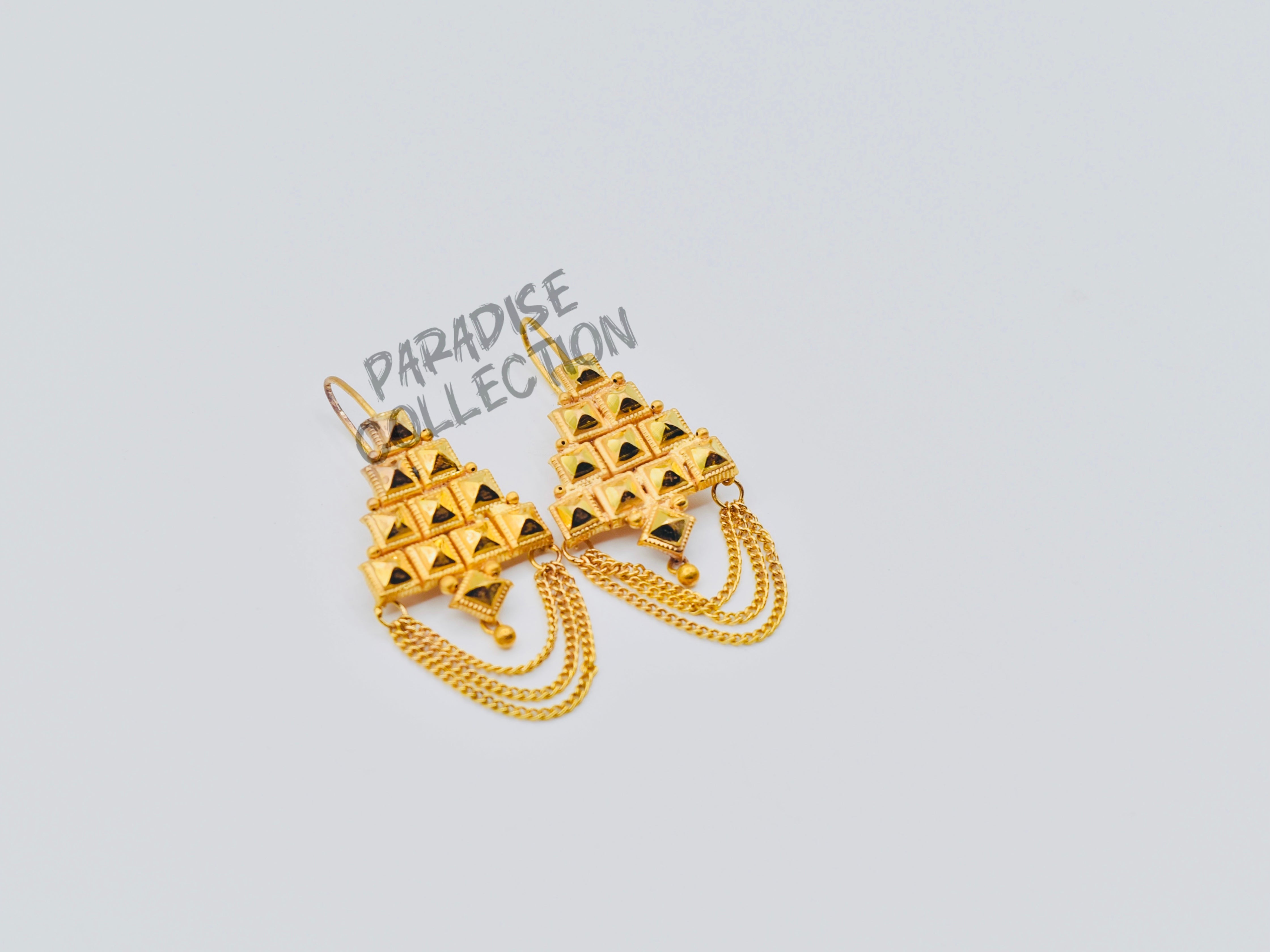 FINE EARRINGS SET - FREE JEWELLERY BOX INCLUDED - A PERFECT BLEND OF ELEGANCE AND CLASS β¨