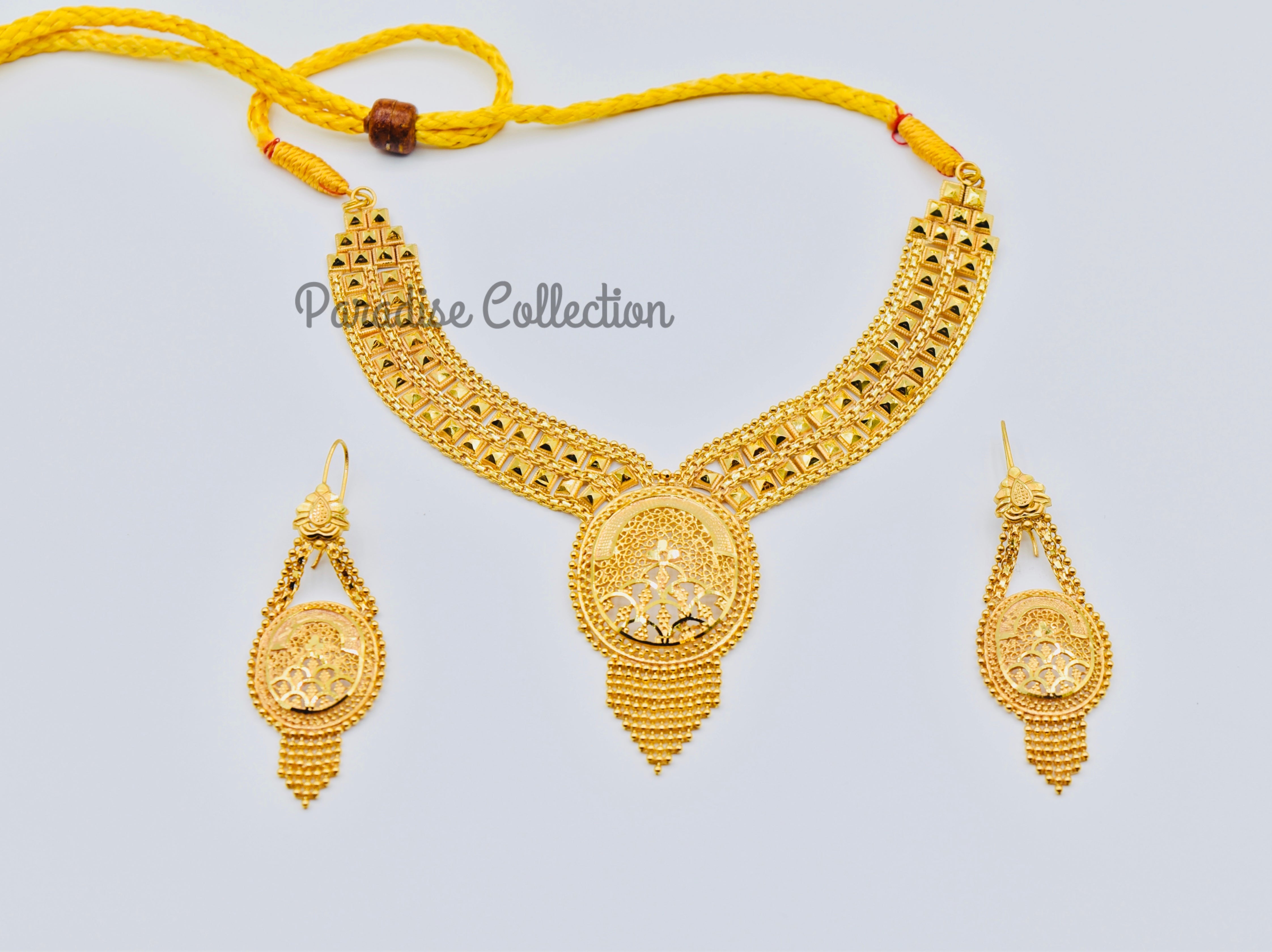 The Fine Choice Necklace Set β Timeless Elegance Paired With a FREE Jewellery Box