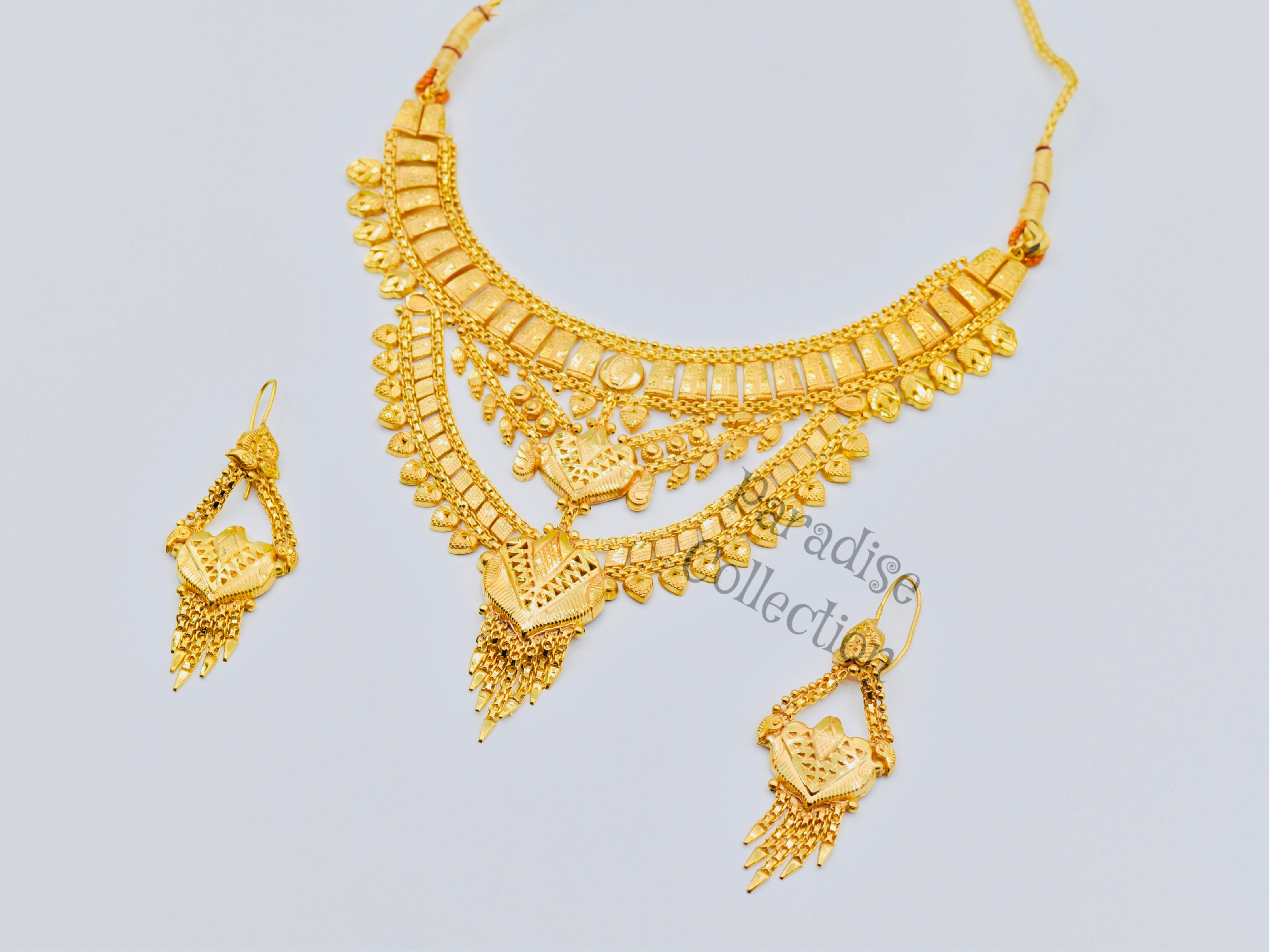 Confidence Is The Best Accessory, High Quality First-Rate Necklace Set With Free Jewellery Box