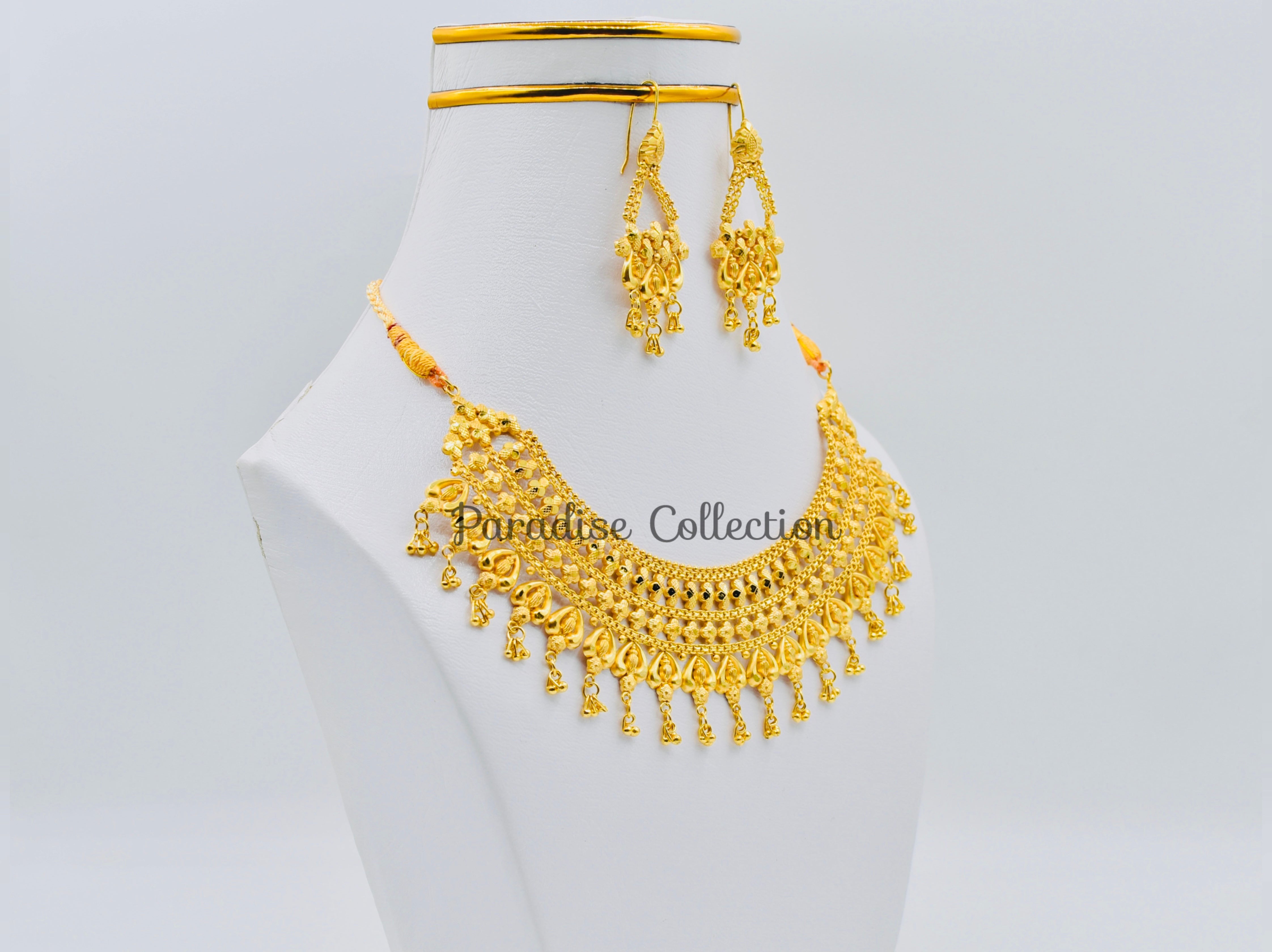 ELEGANCE UNLOCKED ✨ — FREE JEWELRY BOX INCLUDED 🎀