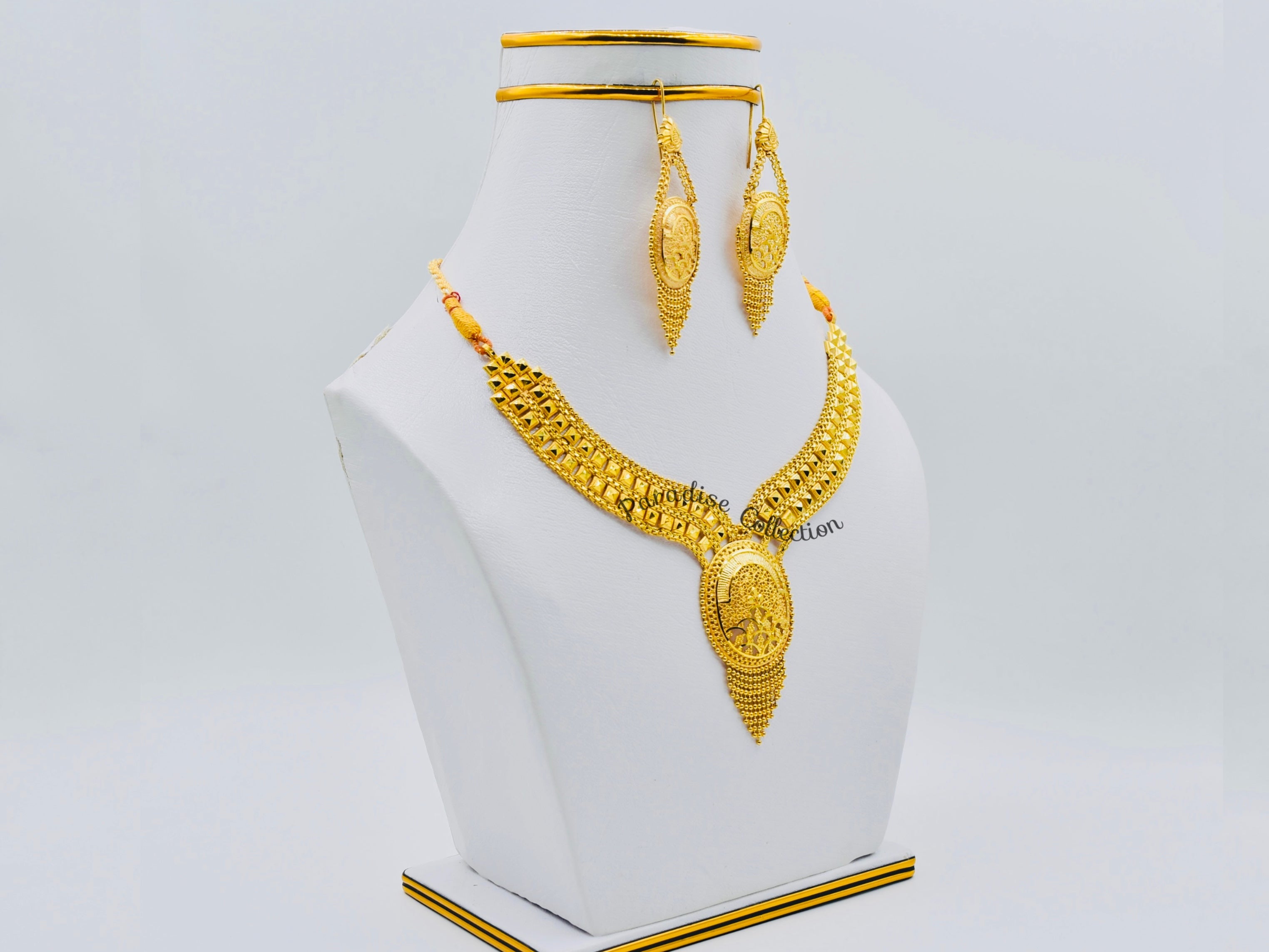 Traditional Necklace Set with Complimentary Jewellery Box