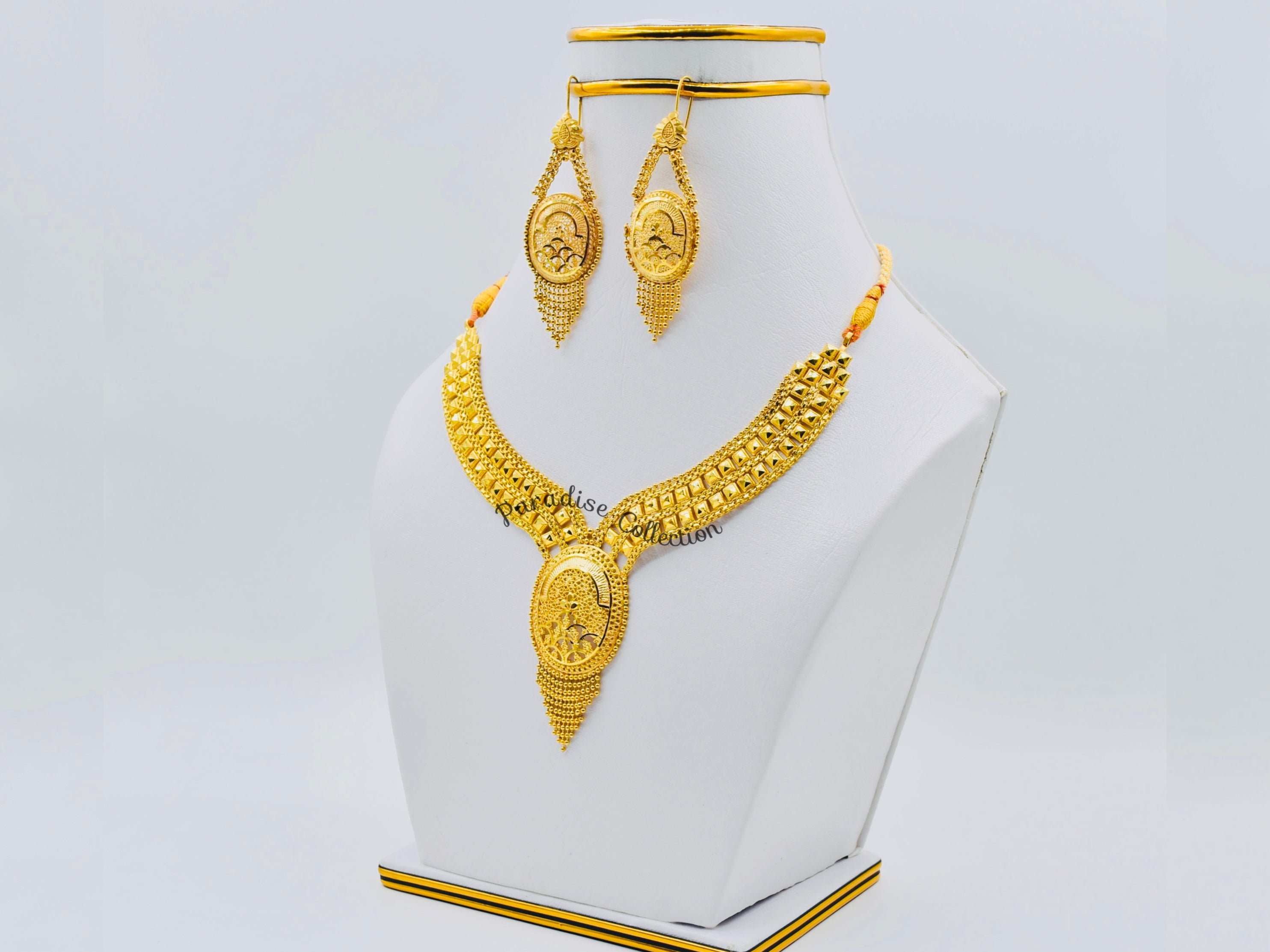 Traditional Necklace Set with Complimentary Jewellery Box