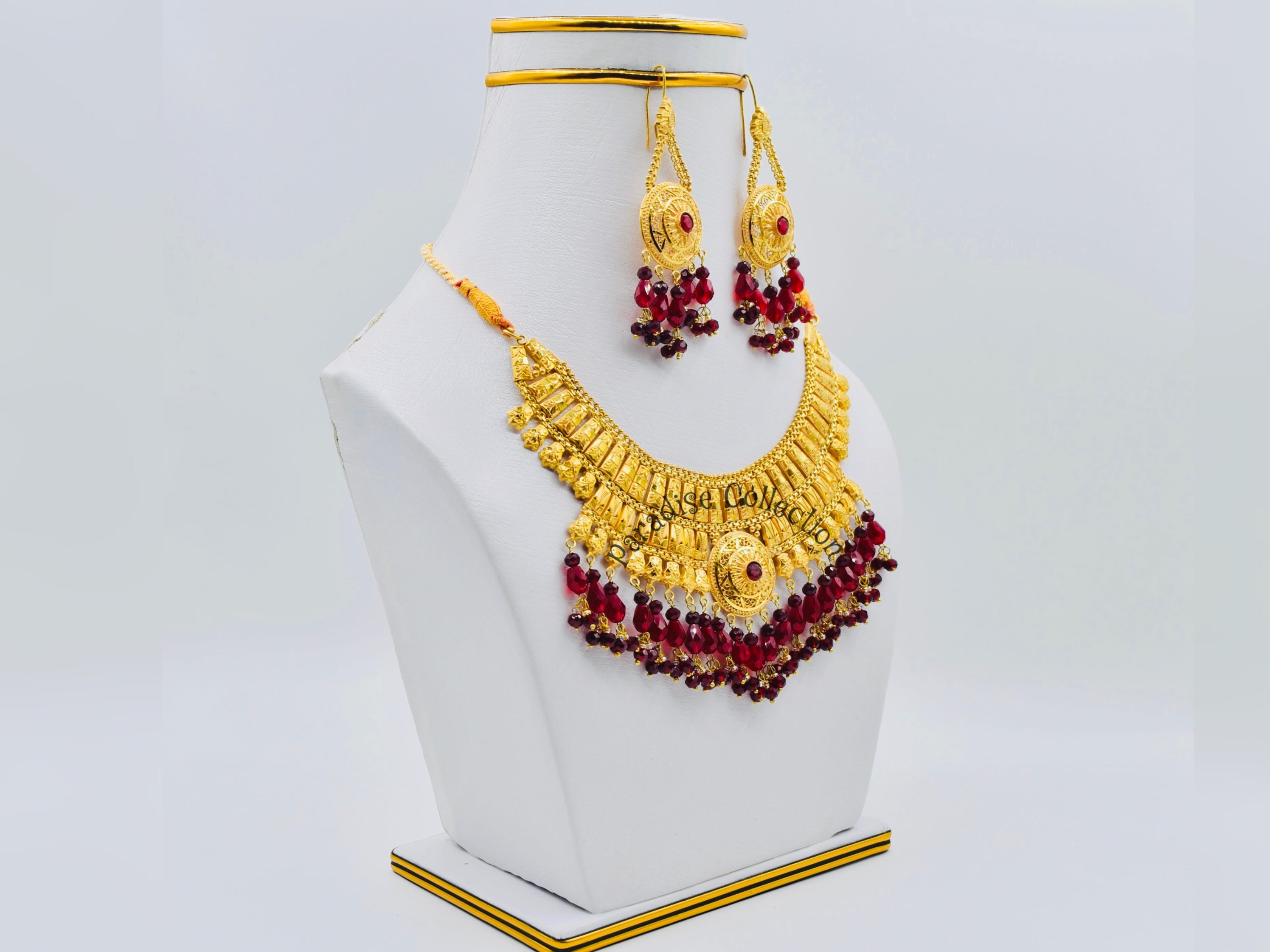 SHINE WITH GRACE 🌸✨ NECKLACE SET MADE FOR ELEGANT SOULS 💎