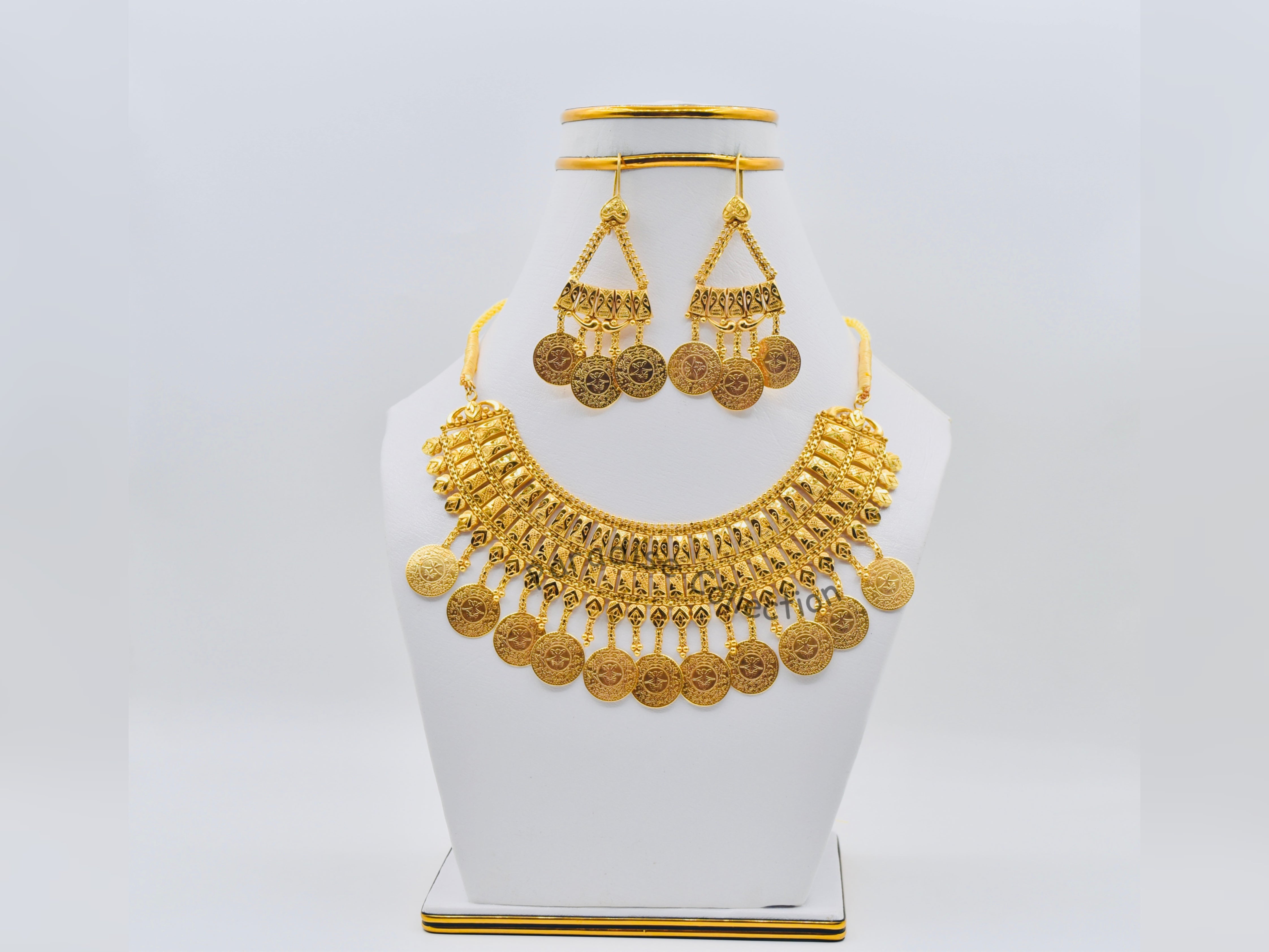 LEVEL UP YOUR STYLE 💫 NECKLACE SET THAT TURNS HEADS 🔥