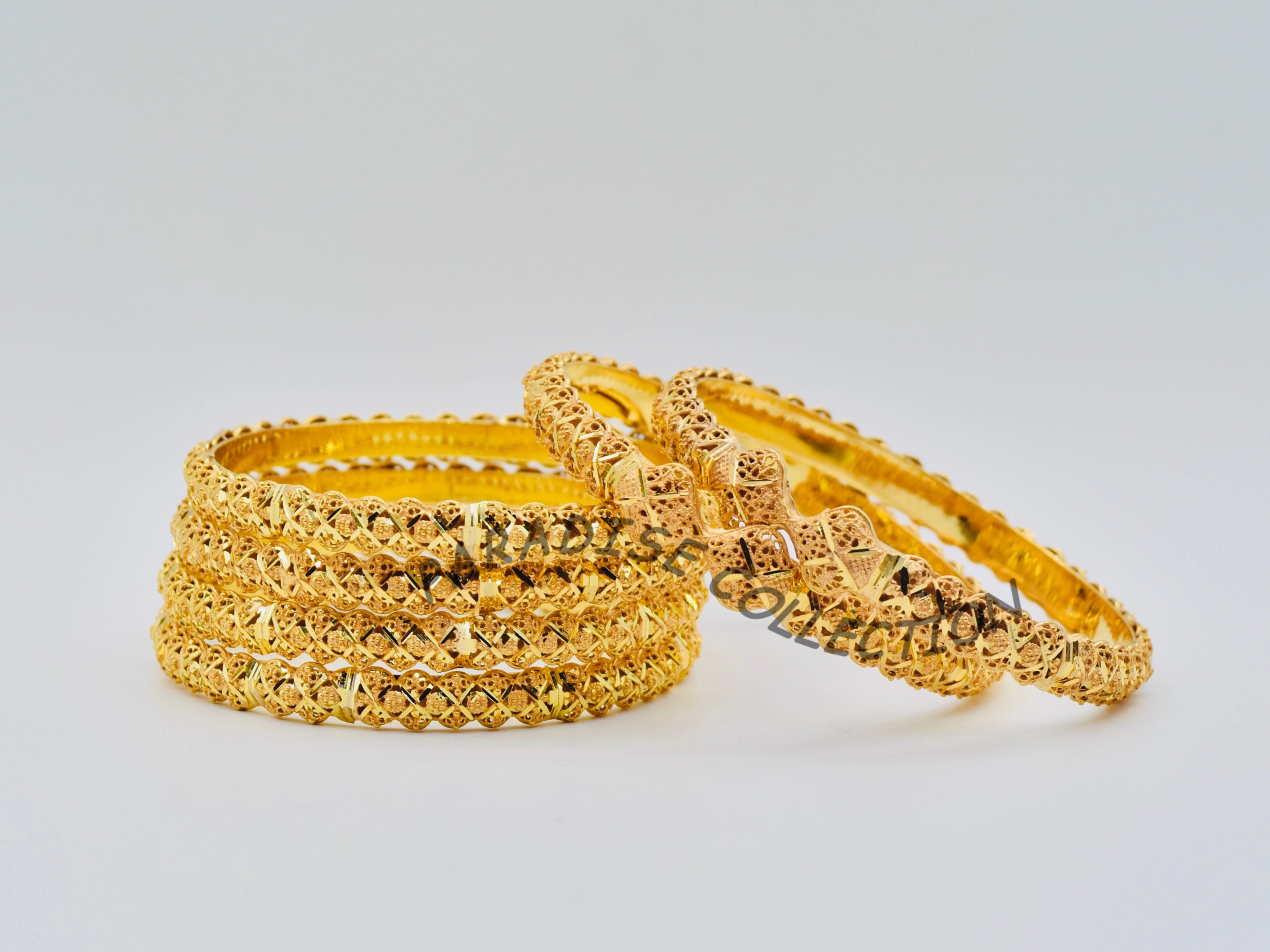 UNLOCK ELEGANCE TODAY ✨: PREMIUM BANGLES + FREE JEWELRY BOX INCLUDED 🎀