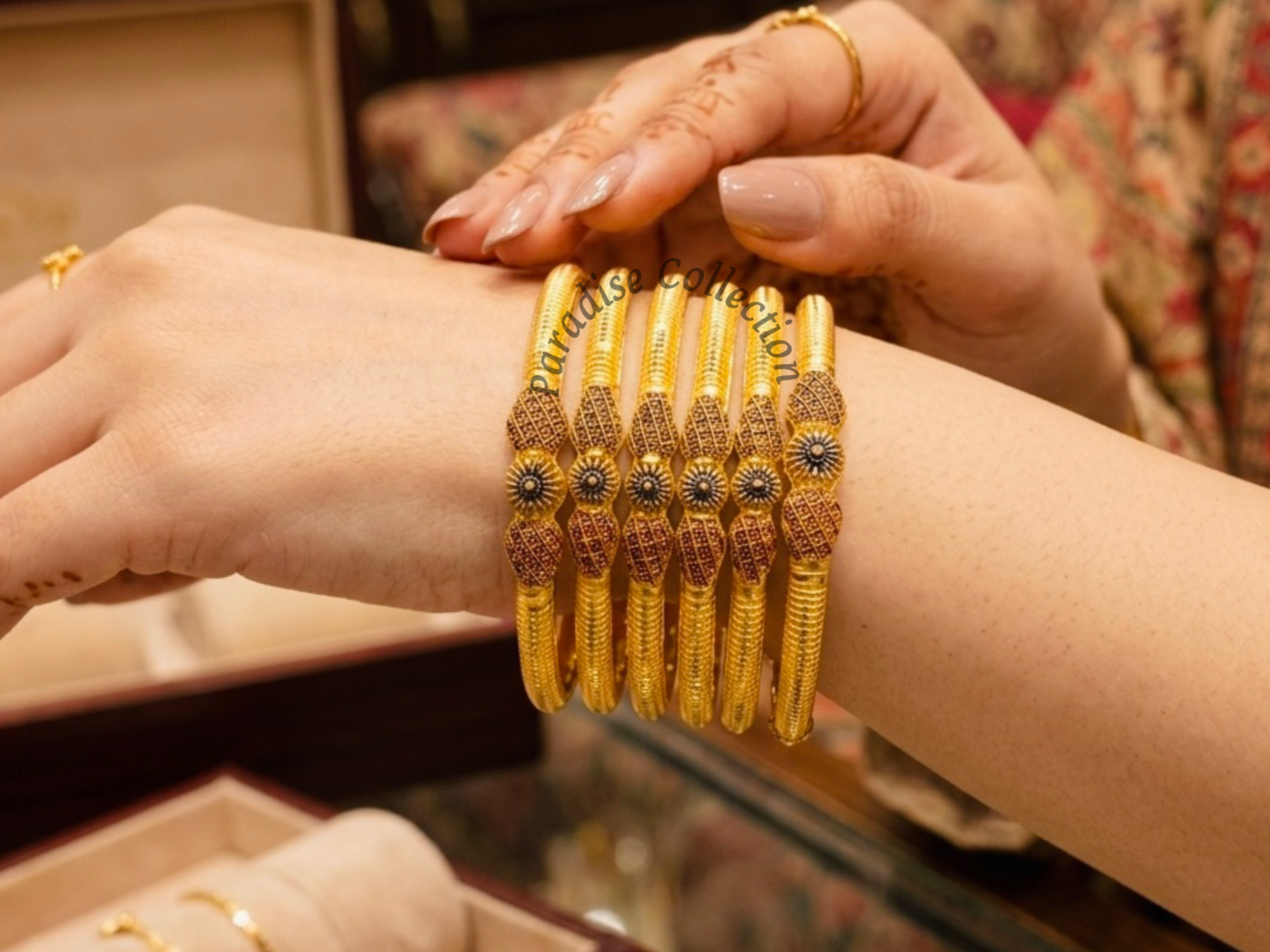 Charming Bangles Set – Elevate Your Jewellery Game